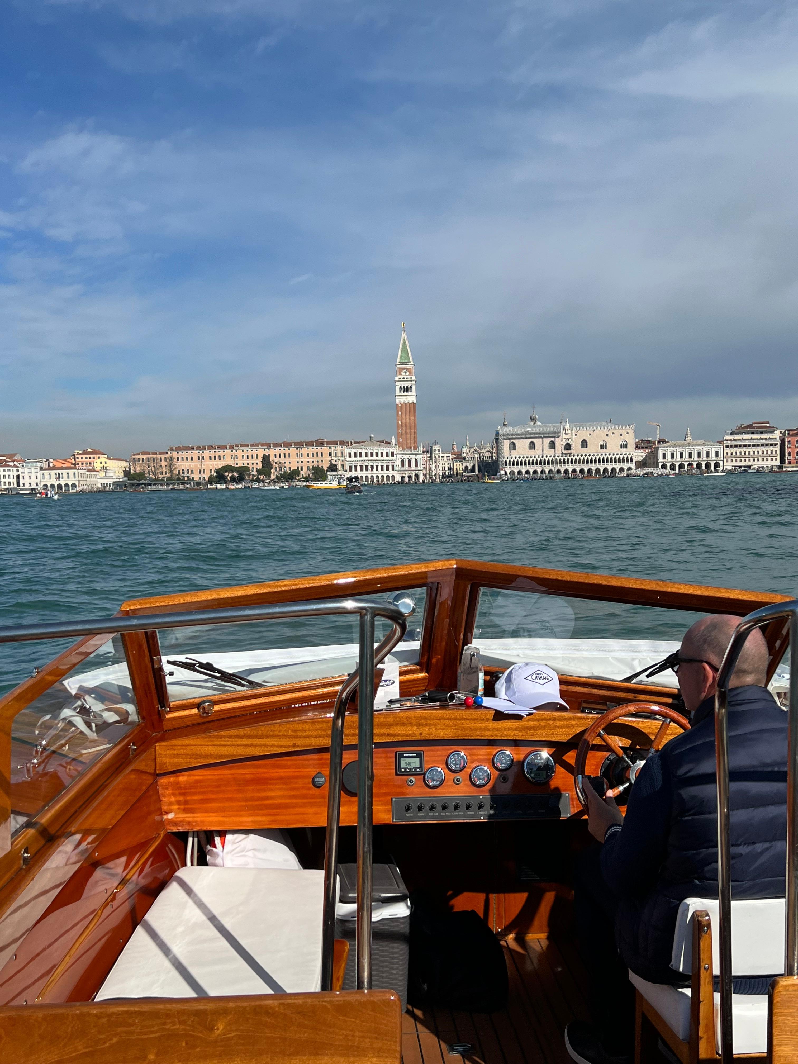 Boat to Venice 