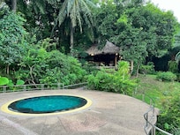 2nd pool and Bar