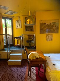 En fin og spesiell overnatting på veien. Nydelig frokost i et rom du vil huske. Vil husket