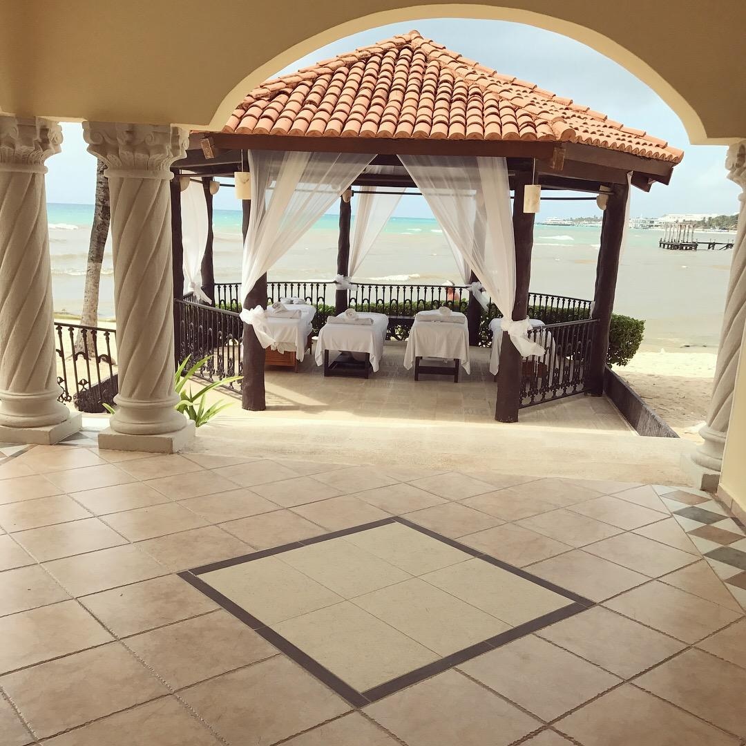 The beach massage pavilion
