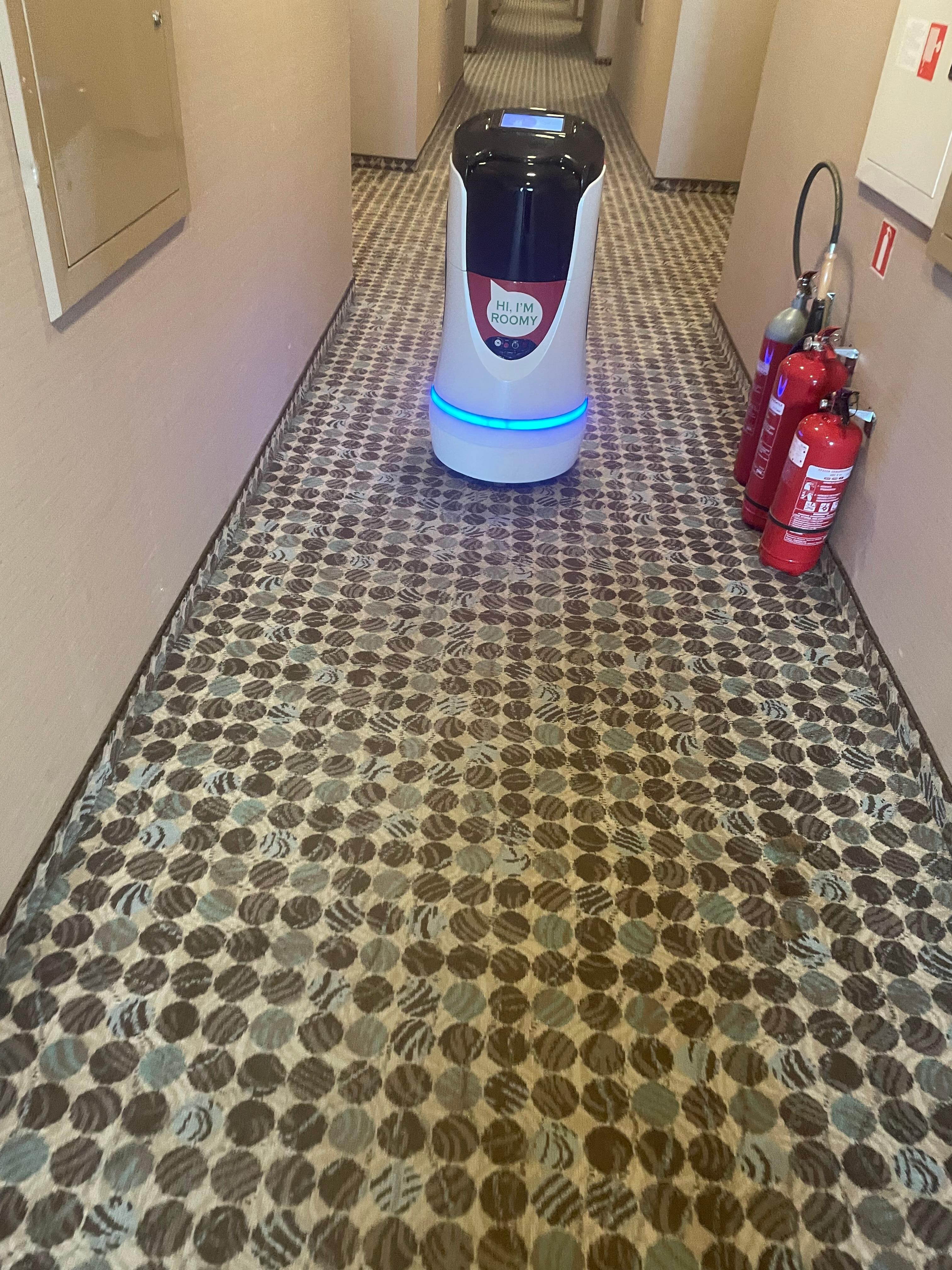 Roomy viser mig frem til min værelse