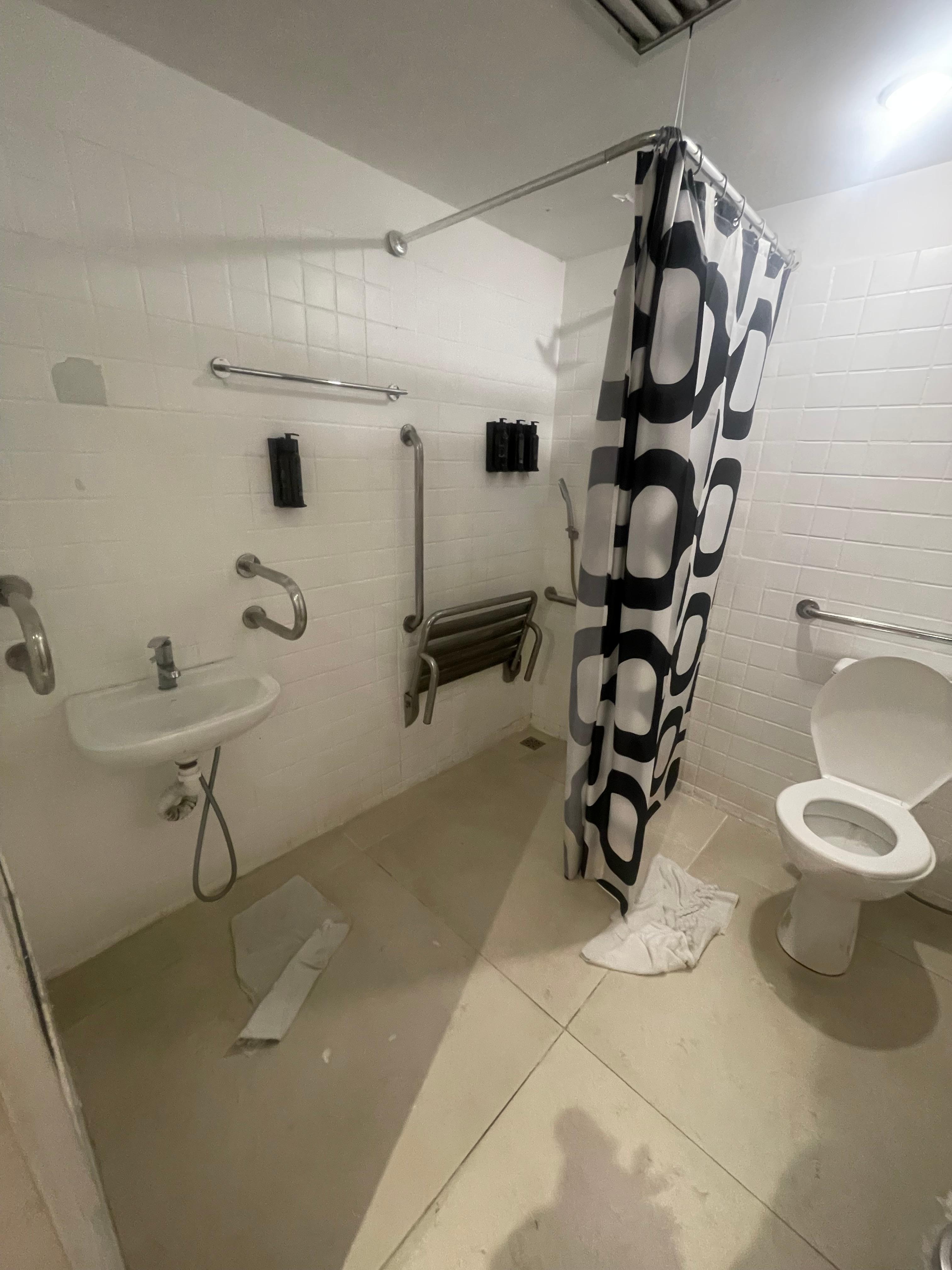 Salle de bain commune