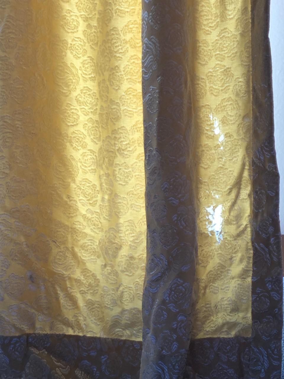 poor state of curtains