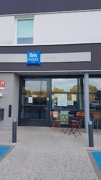 Eingang des Ibis Budget Tours-Nord