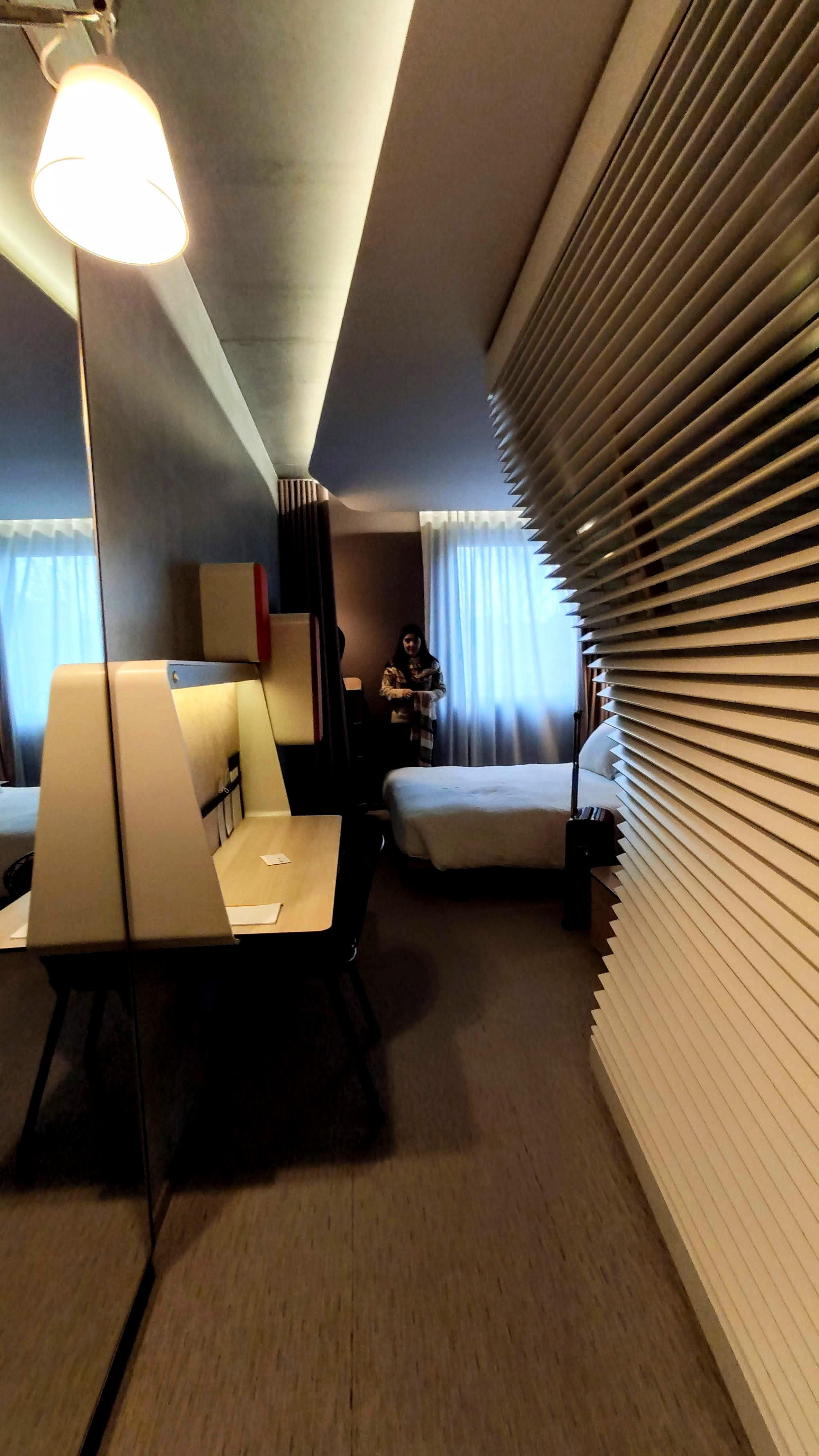 Vista de la habitación desde la puerta