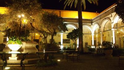 Central courtyard for relaxing and with serving from the bar