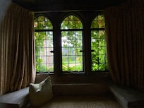 bay window seating
