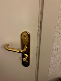 Dør der har været brækket op.