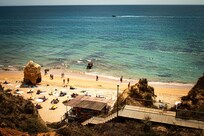 En av flere strand resturanter på stranden.