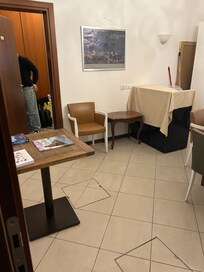 Esta imagen es también de la entrada a la habitación desde otro ángulo.