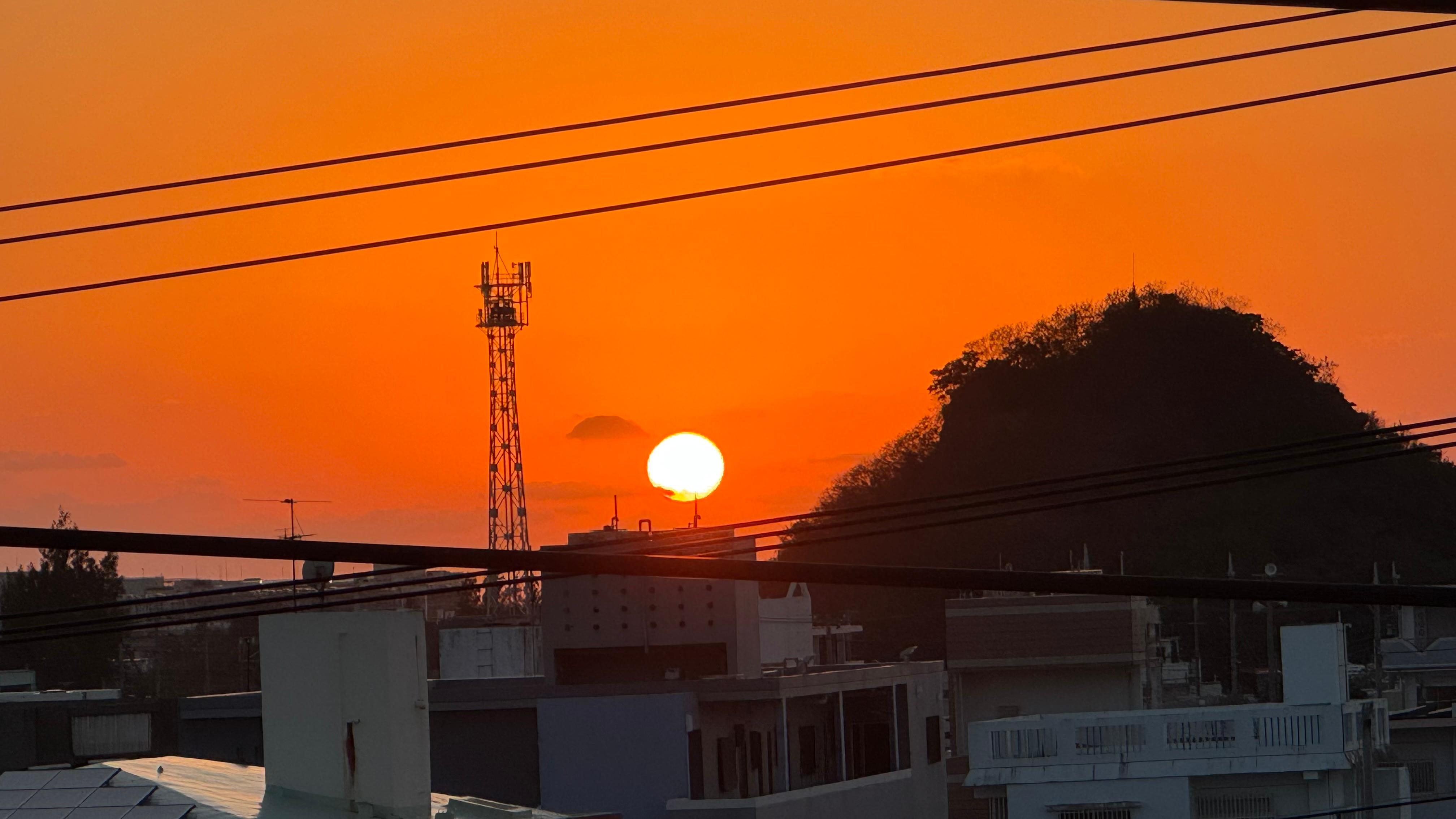 베란다에서 보이는 일몰