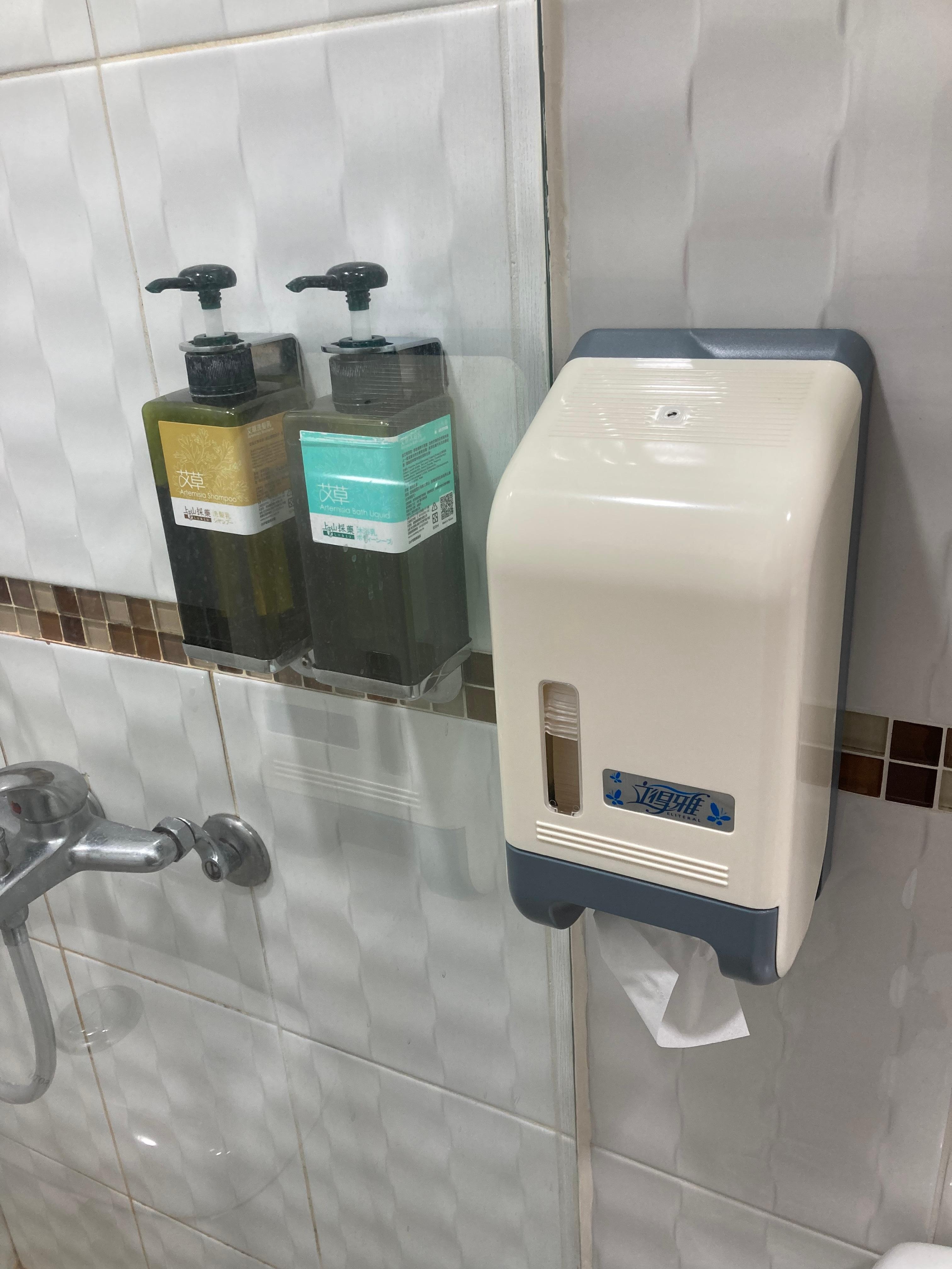 沐浴乳、洗髮精