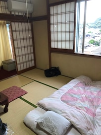 布団と畳は良かった。