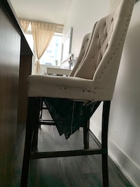 Dining table chair