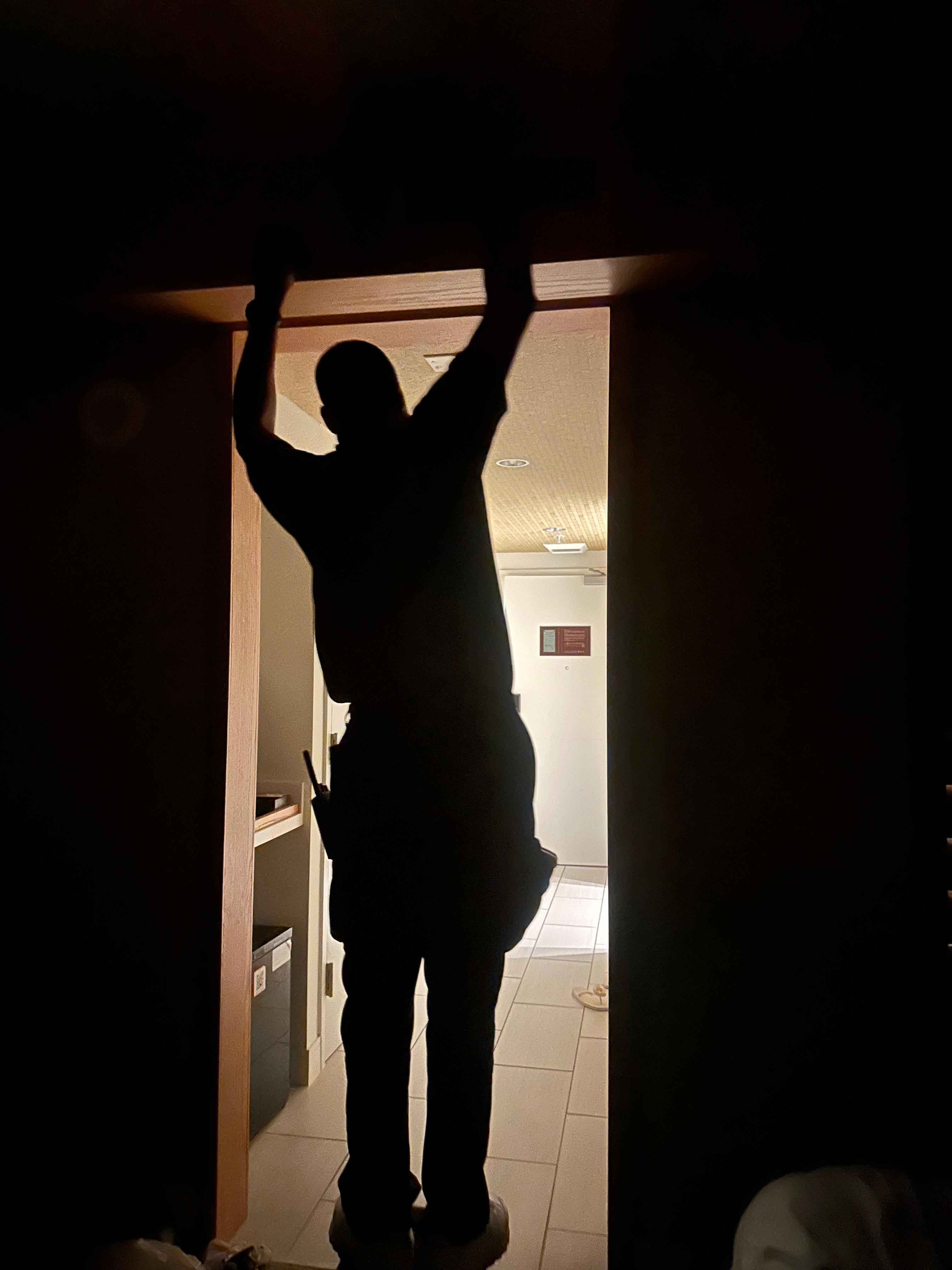 Back again at 5.30 am to fix the central Fan