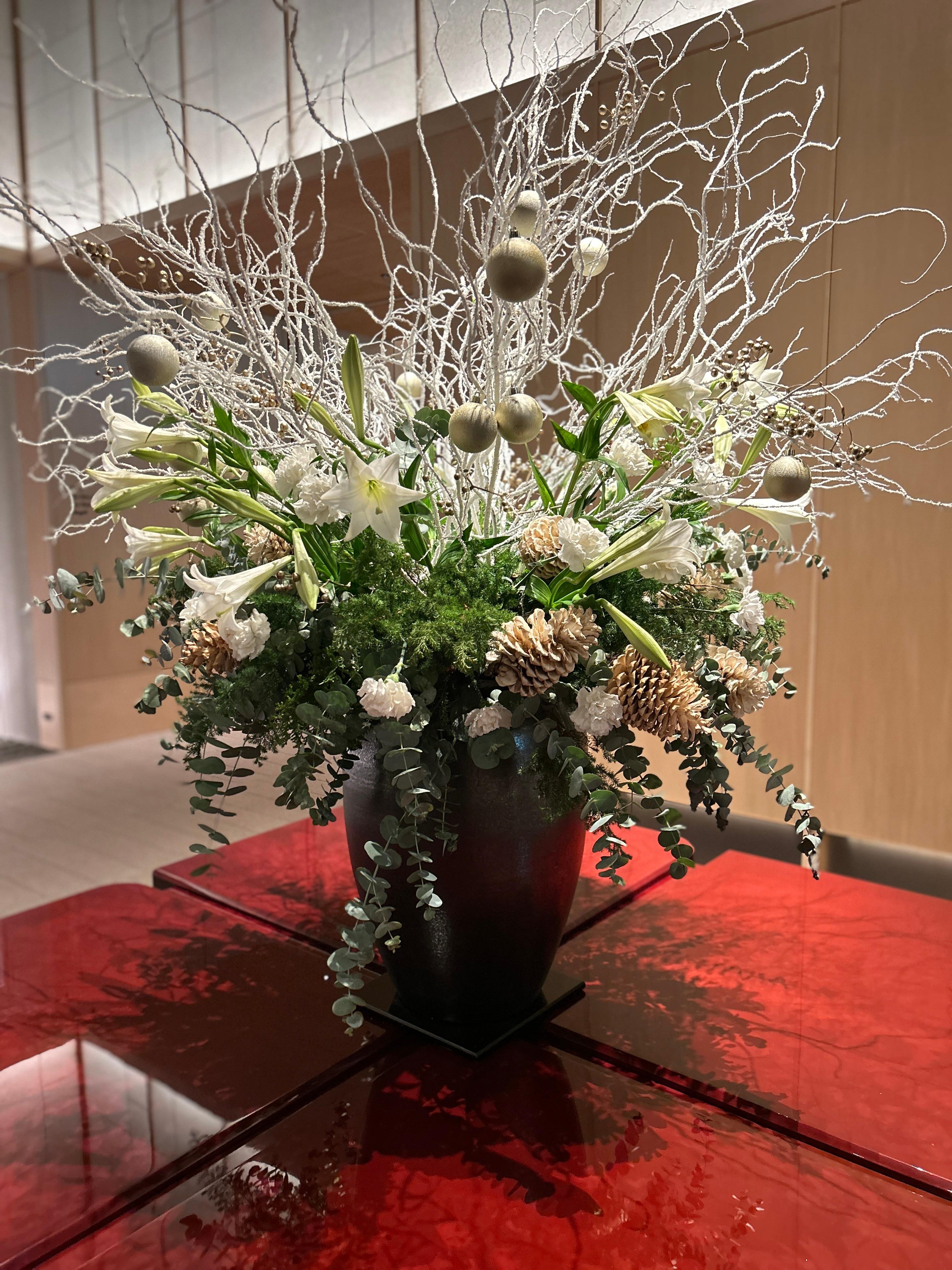 Lovely arrangement greets guests at ground floor