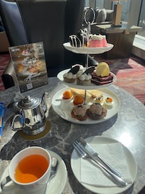 Lobbyens Afternoon tea