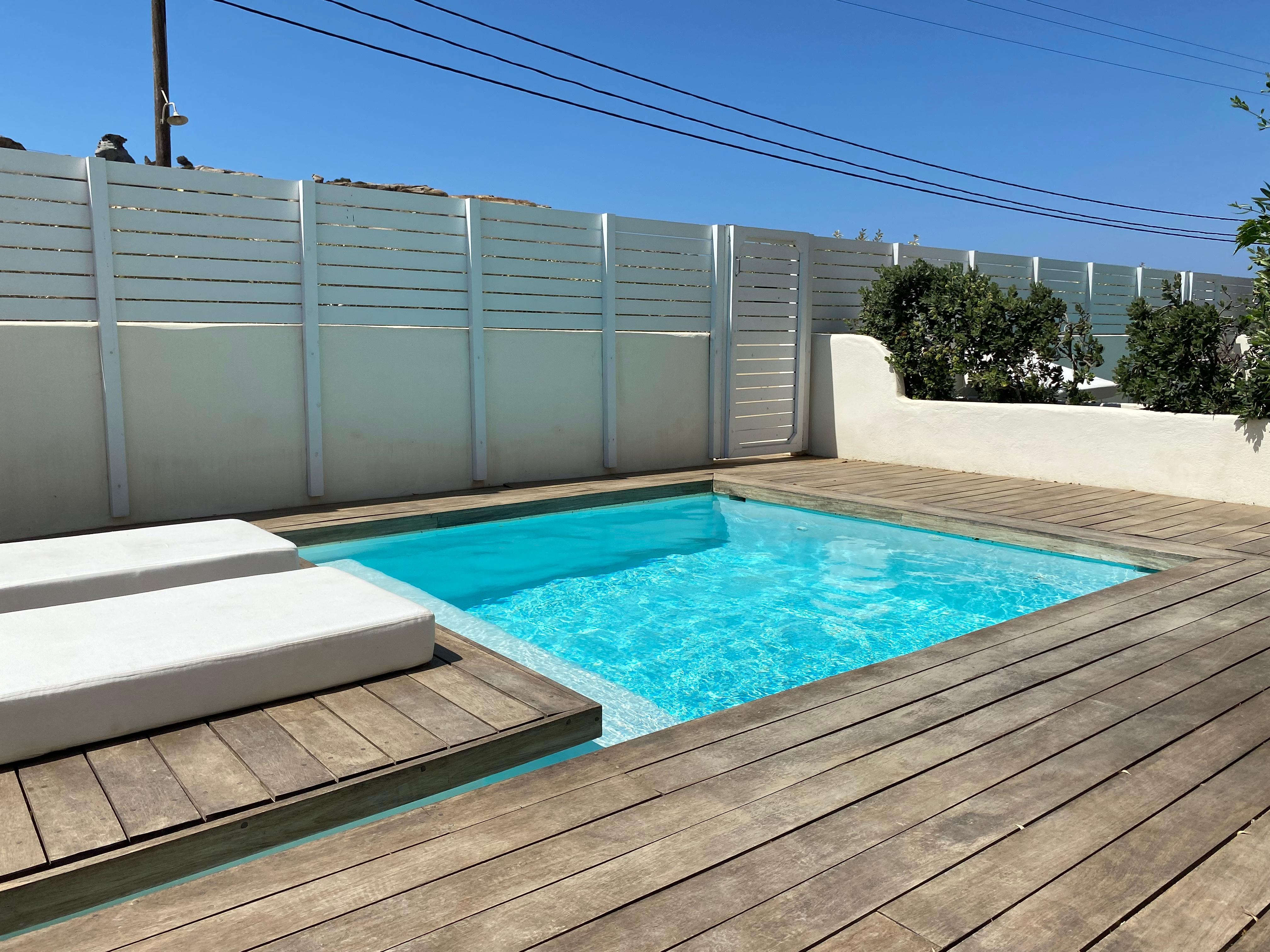 Master Suite Garden View with
Private Pool 