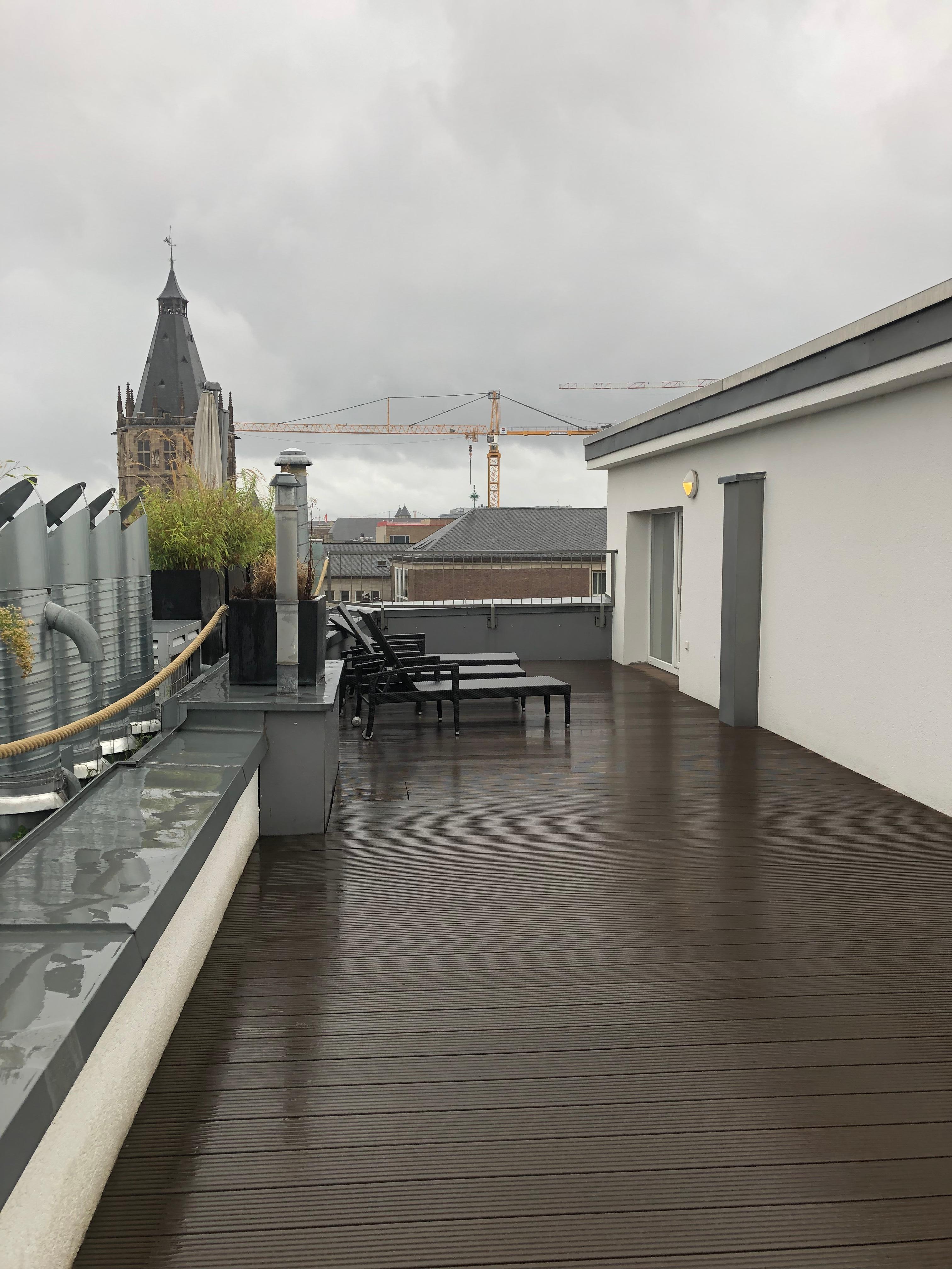 Very large patio area.