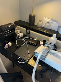 Took those pictures to explain to
the police in Paris