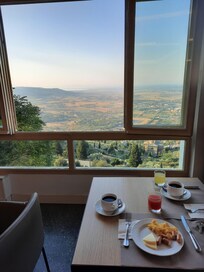 En udsigt, der er svær at se sig mæt på under morgenmaden....