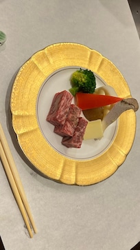 夕食全部美味しかったけど、特に和牛ステーキ美味しかった。