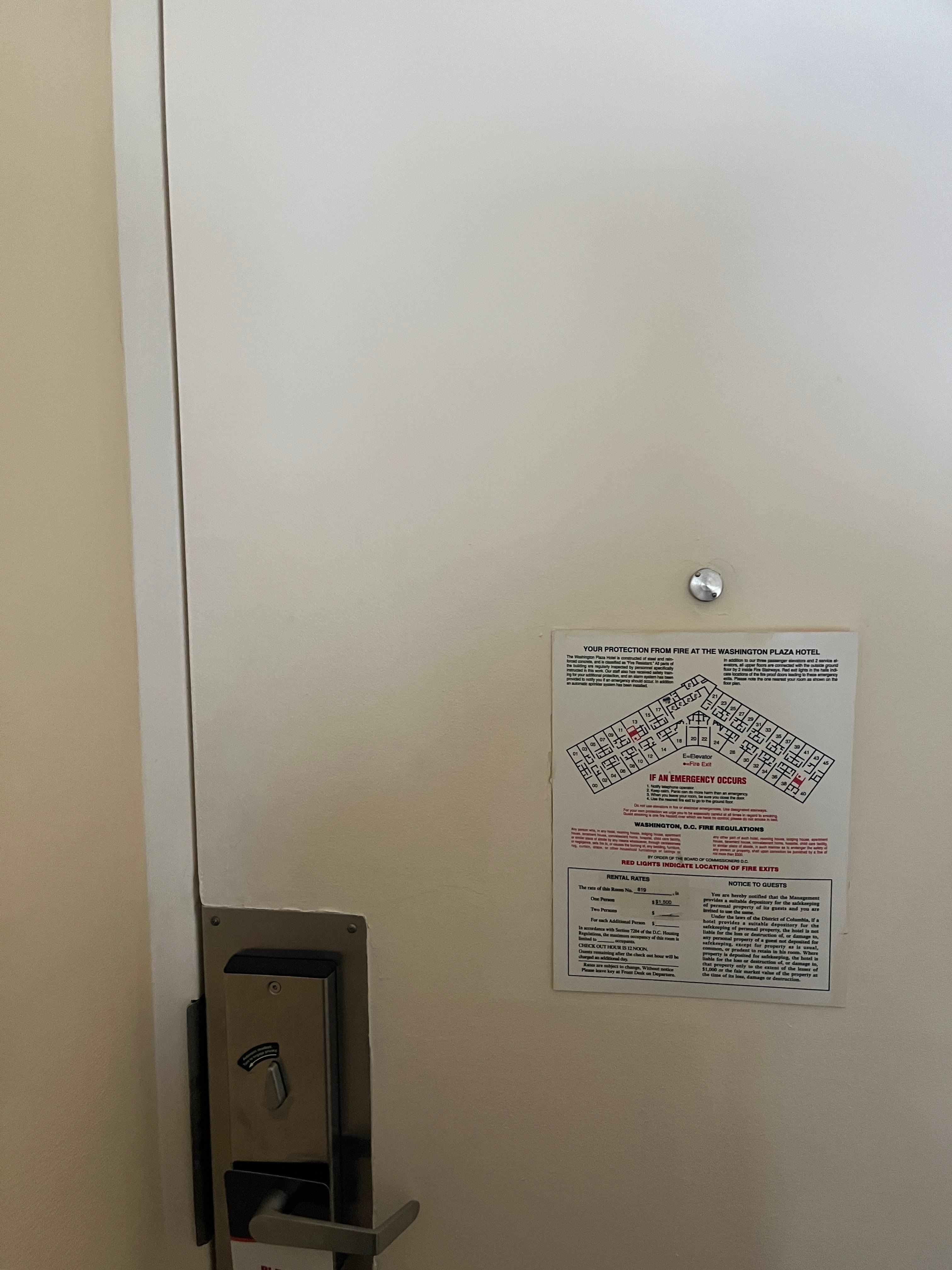 No deadbolt lock or secondary lock