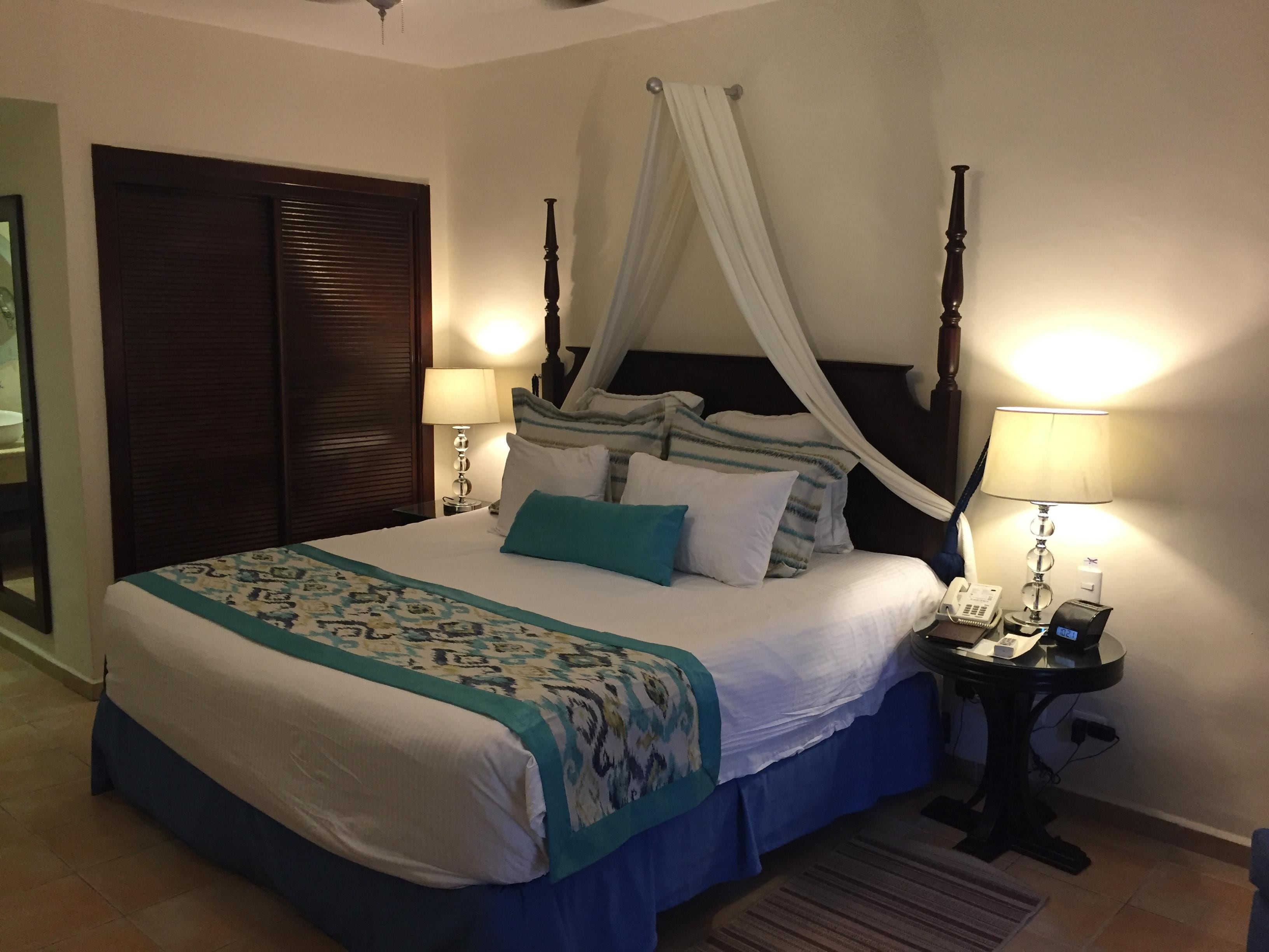 King bed room
