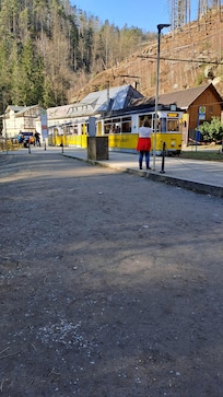 Lichtenhainer Wassserfall mit Kirnitztalbahn