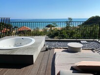 テラスのジャグジー