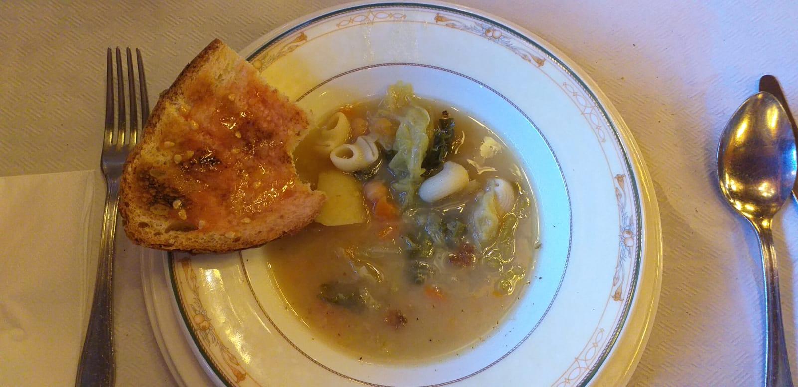 La soupe catalane, servie le premier soir, au menu d Accueil !