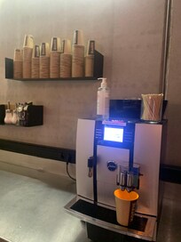 Gratis kaffe og vand 😊☕️