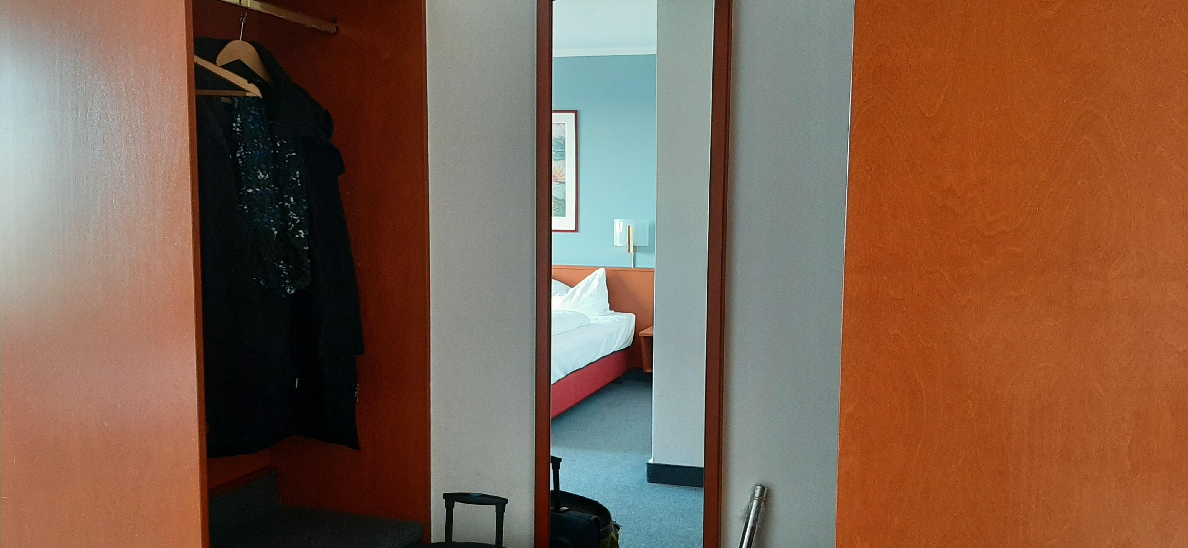 Schrank
