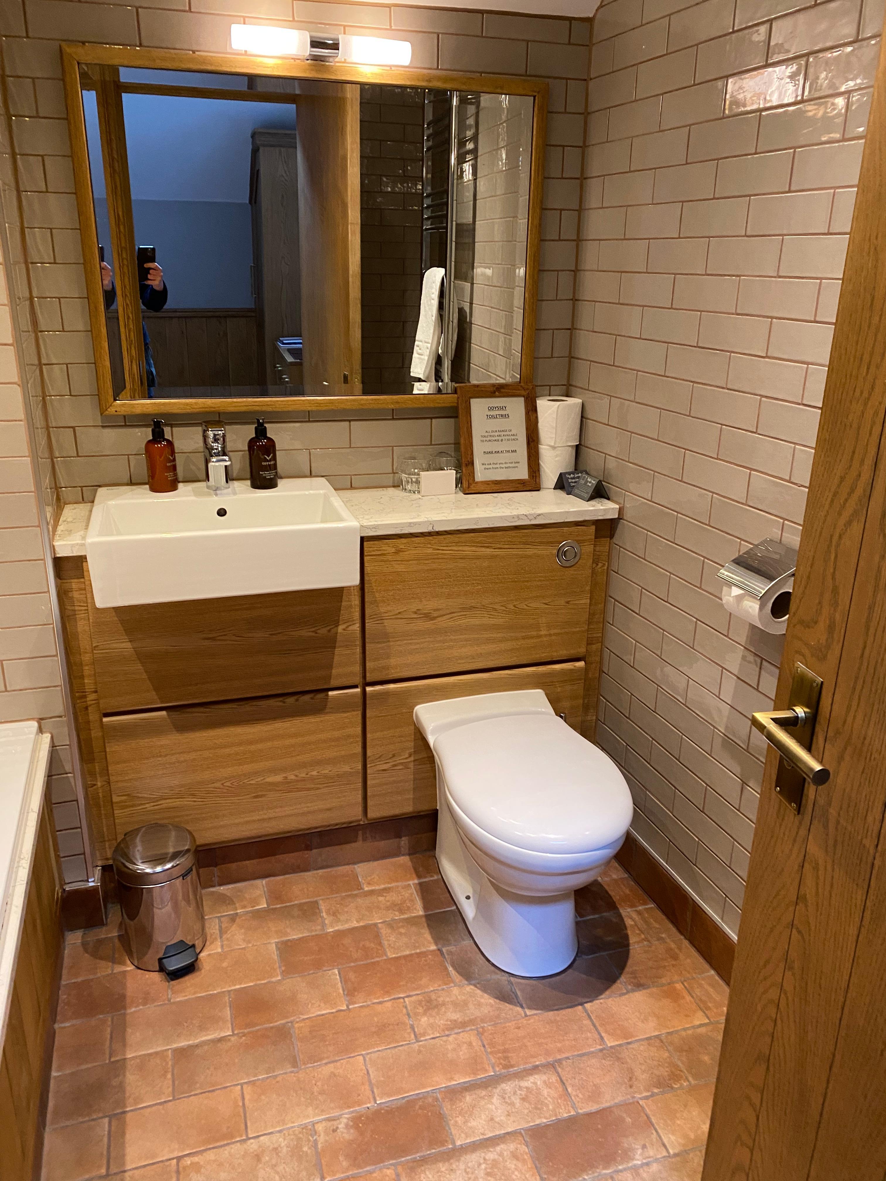 Helvellyn Bathroom