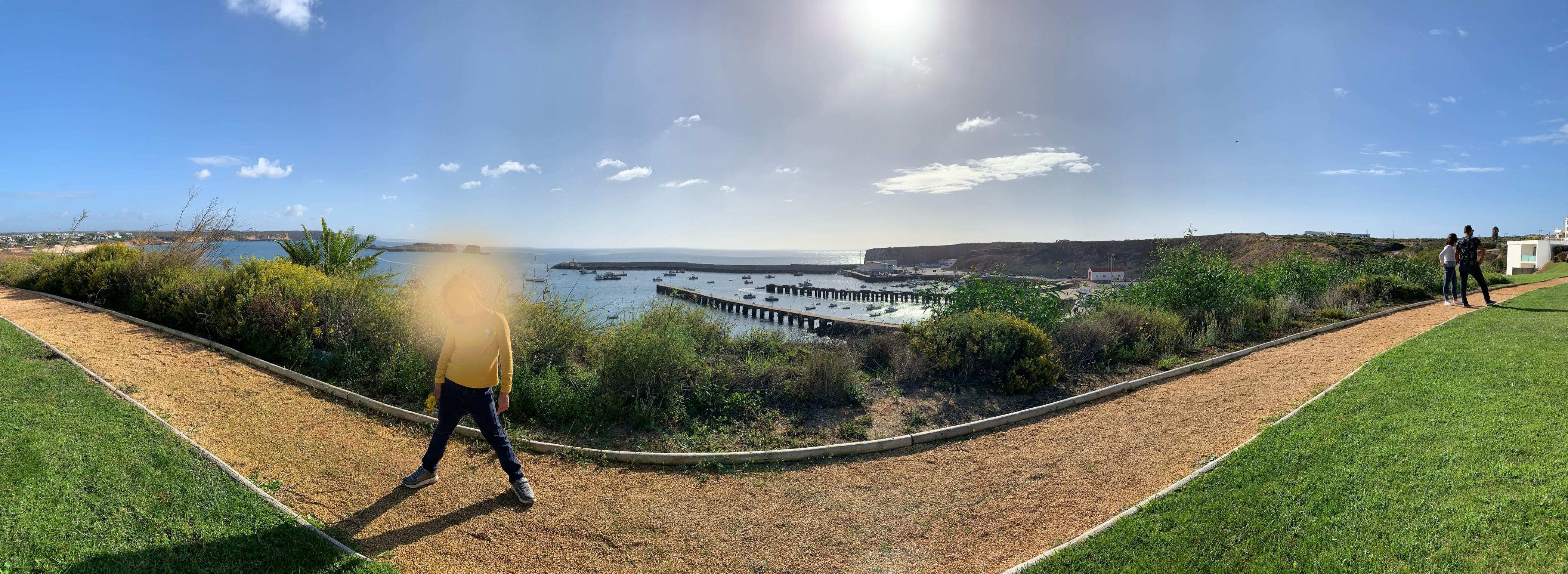 Panoramica mare dal giardino dell’hotel