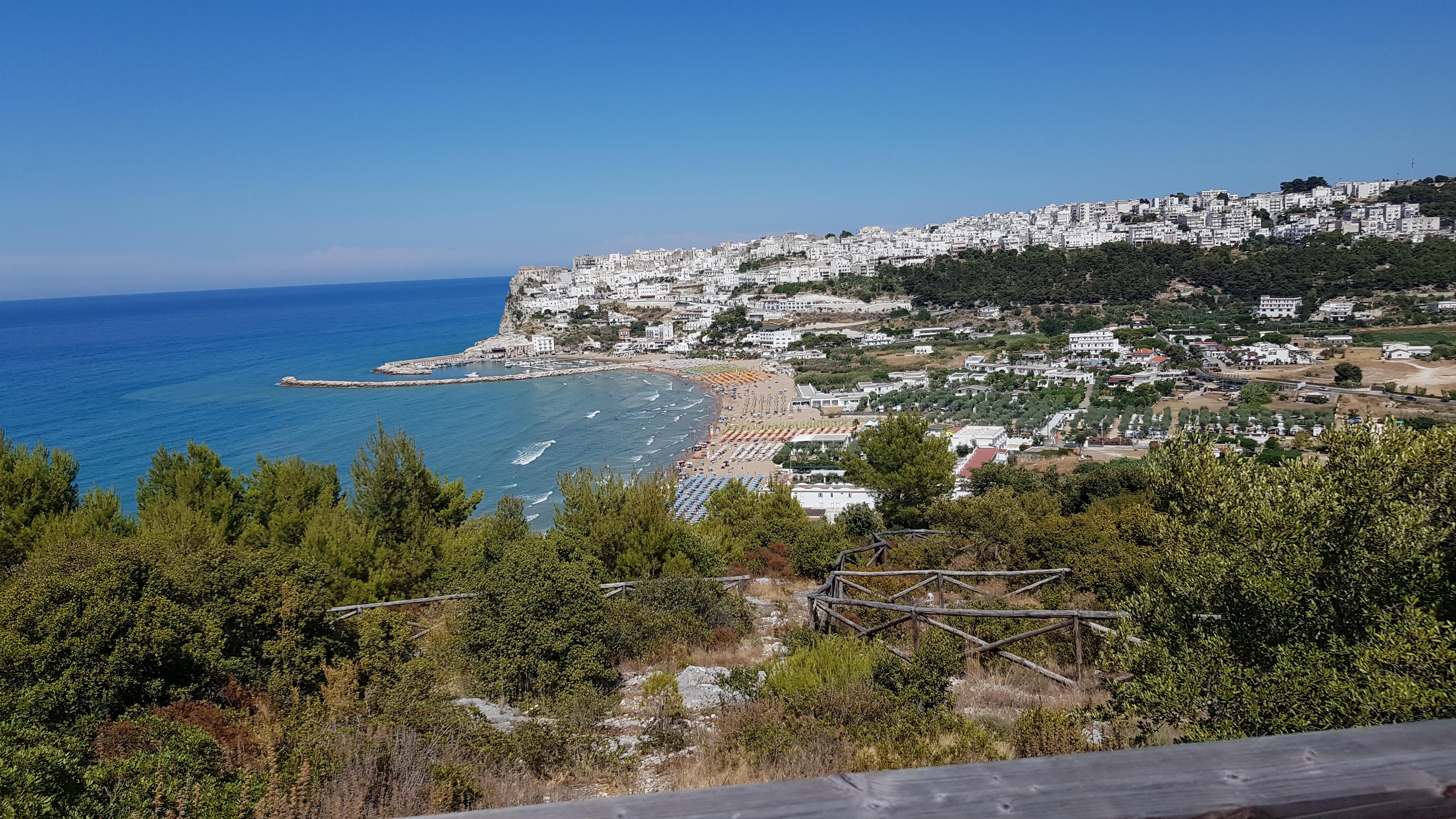 Blick ab Terrasse zum Strand