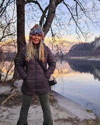 Sunset com as montanhas cobertas pela neve