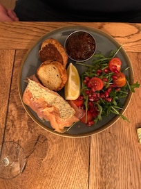 Salmon starter