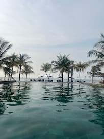 Wiew from the pool