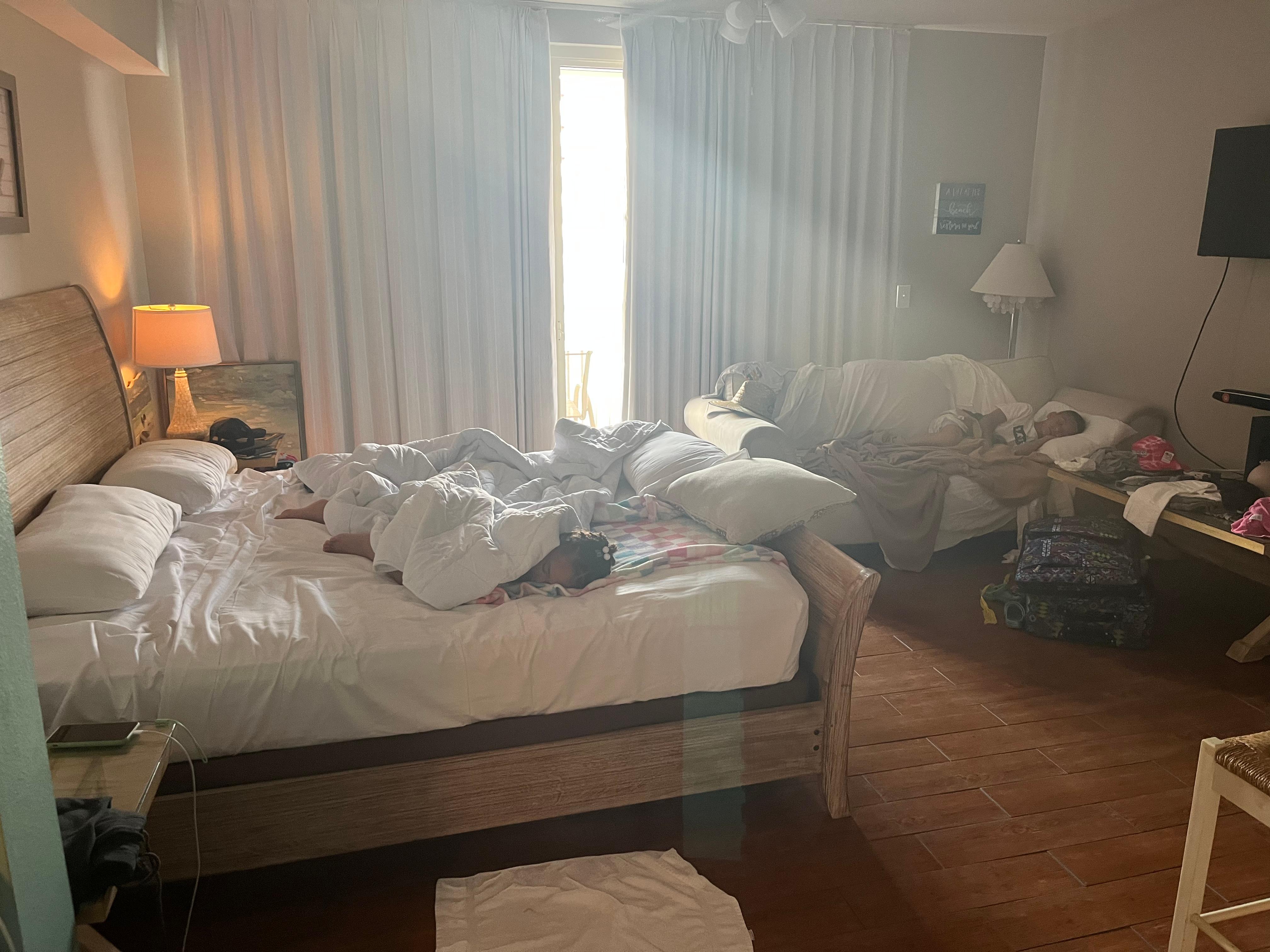 My entire space for almost a week with 4 people after booking a 2 bedroom and 2 bath I was placed here because they forgot my upgrade that I paid an extra $803 for .! 