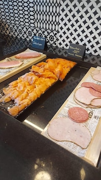 Anche il salmone a colazione.