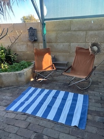 Multiple places to relax outside