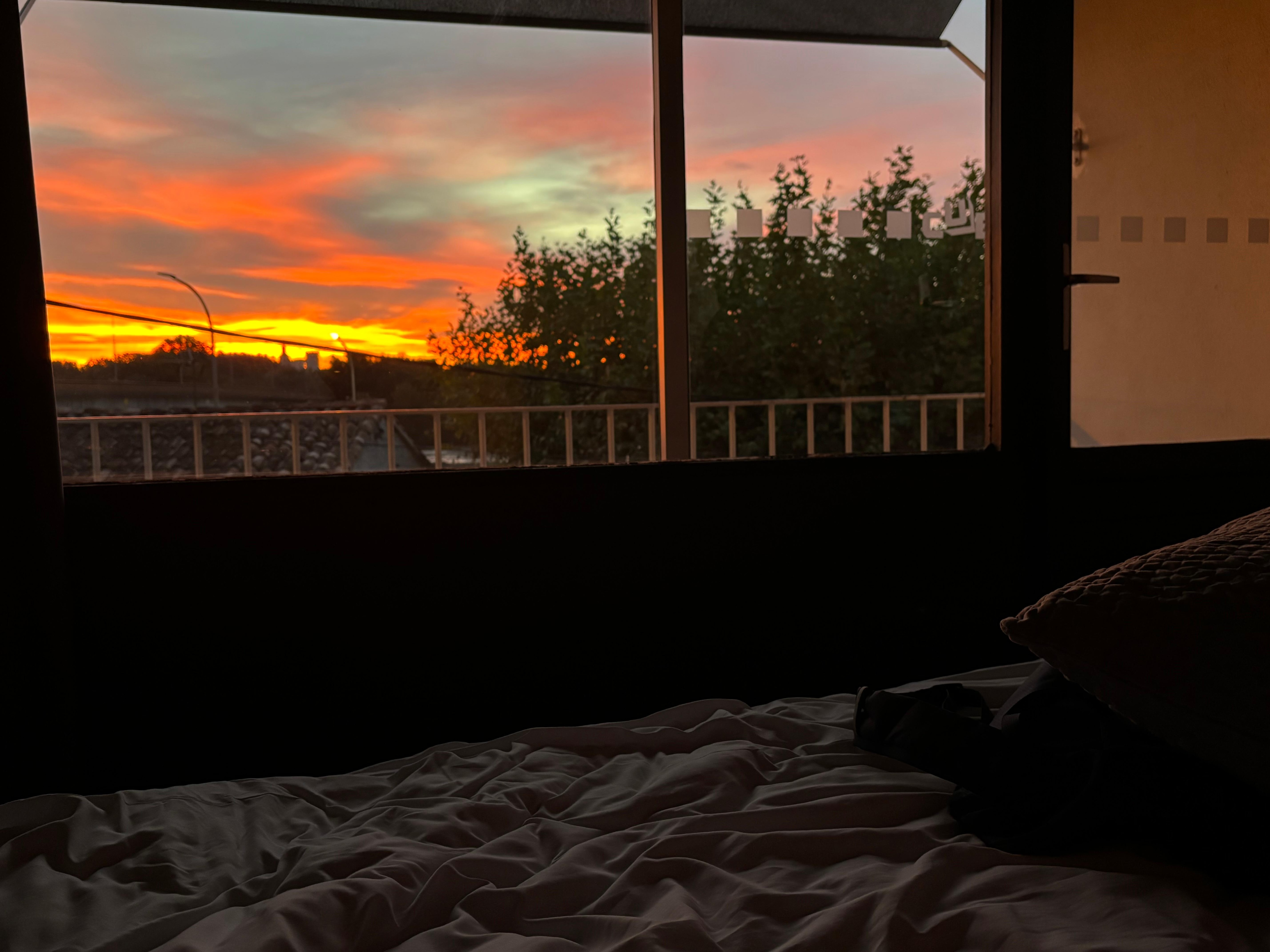 Amanecer desde la habitación. 