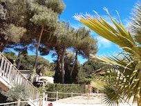 Vers la piscine