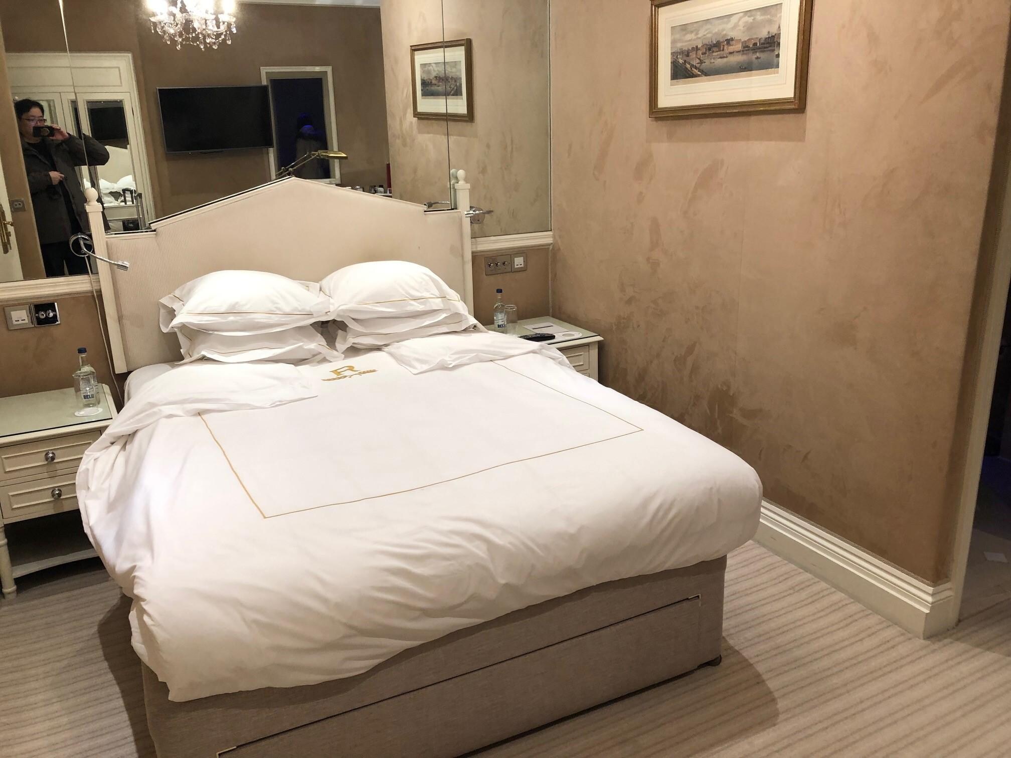 never stay a 5-star hotel in such a small room