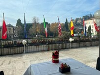 Mitt i Bergamo, kort promenad till Funicolare och vägen upp till Città Alta