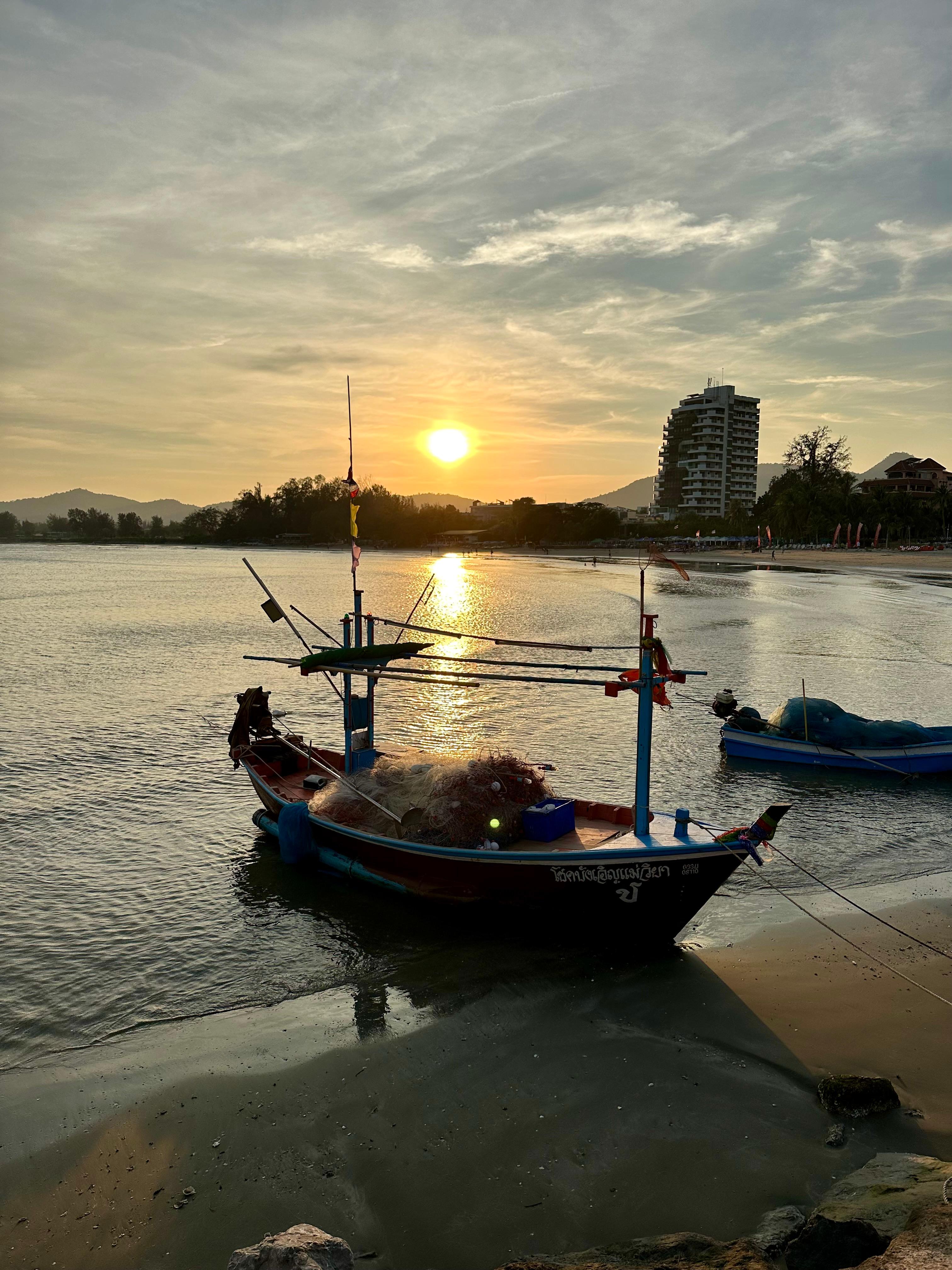 Beautiful sunset @ Khao Takiab beach