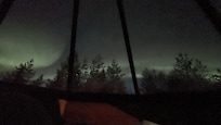 erste Northern Lights - Sicht vom Bett aus