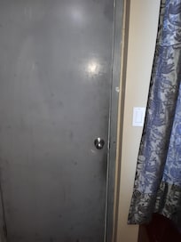 no locks