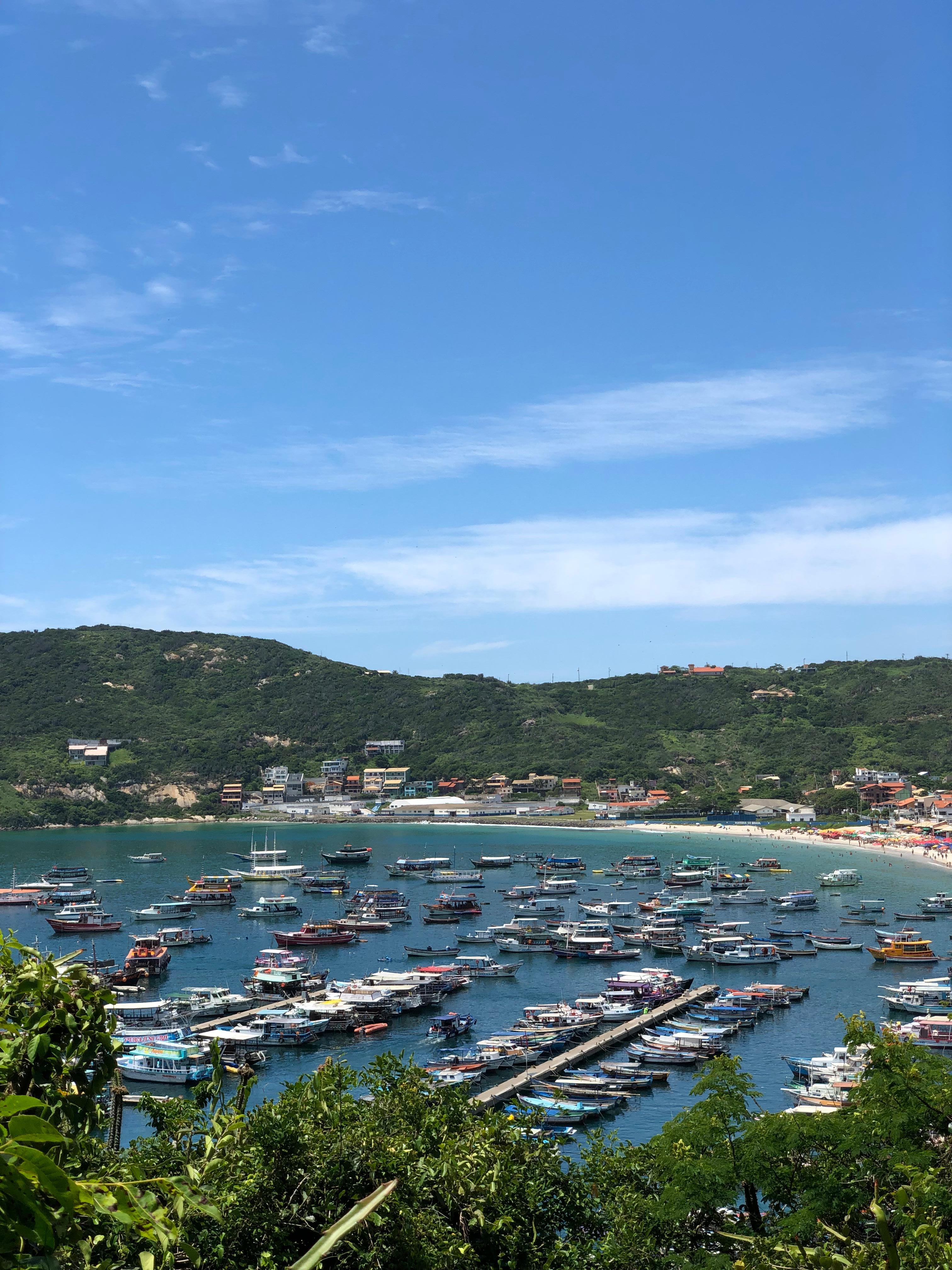 Vista da trilha para a Praia do Forno, o acesso fica a 200m do hotel.